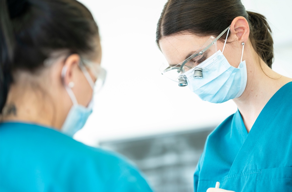 Zahnarztpraxis St.Gallen Implantat Operation